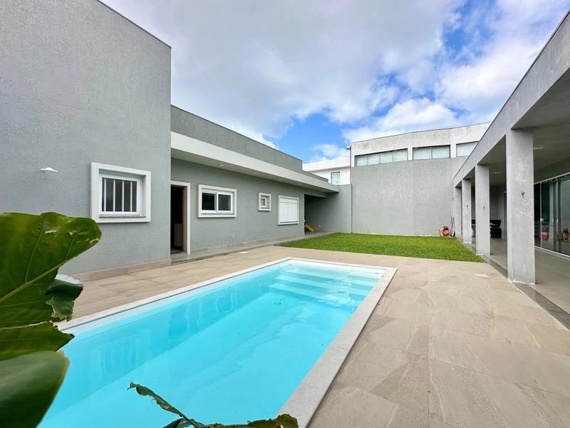 CASA À VENDA EM ATLÂNTIDA: 12ª foto da galeria de imagens do imóvel