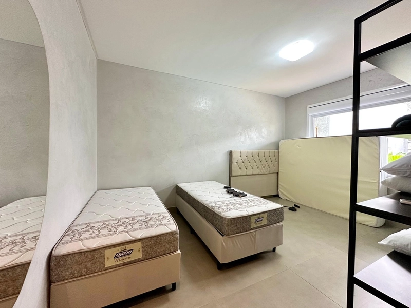 CASA À VENDA EM ATLÂNTIDA: 27ª foto da galeria de imagens do imóvel