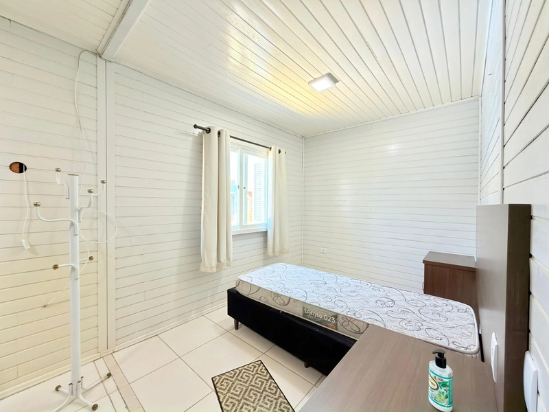 CASA À VENDA, LADO MAR   BAIRRO ARAÇÁ !!  TERRENO INTEIRO 15x30m2: 8ª foto da galeria de imagens do imóvel