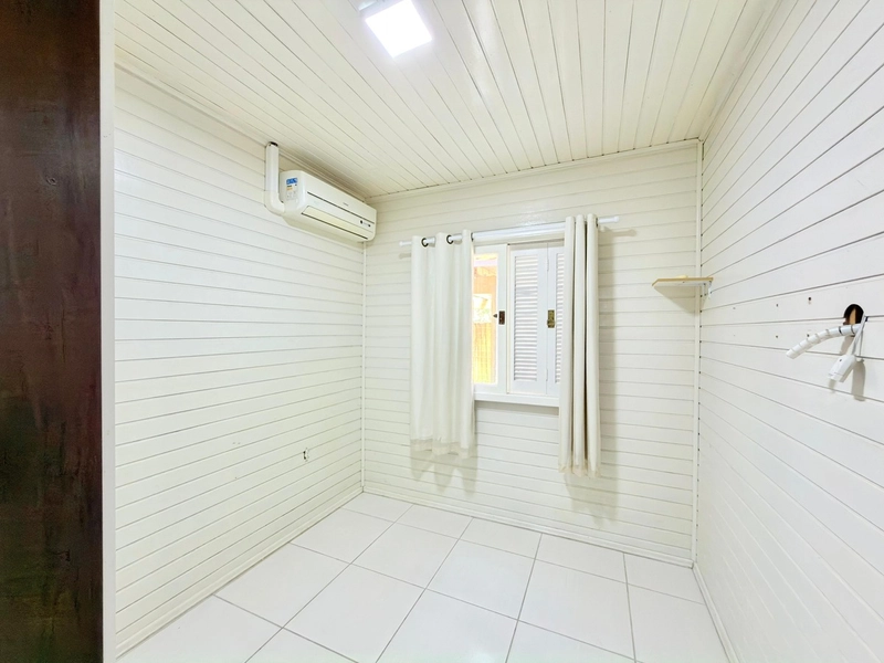 CASA À VENDA, LADO MAR   BAIRRO ARAÇÁ !!  TERRENO INTEIRO 15x30m2: 10ª foto da galeria de imagens do imóvel