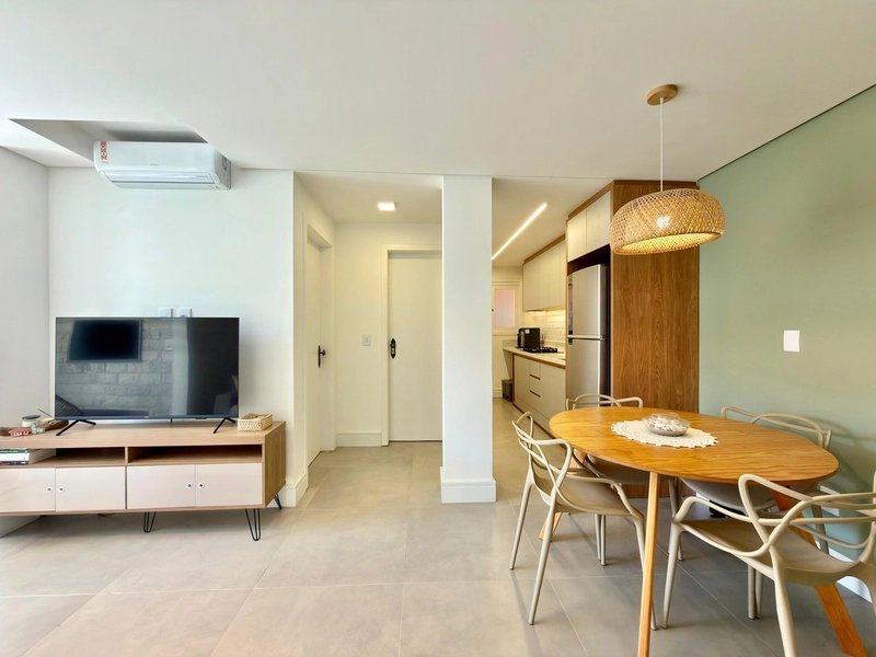 APARTAMENTO ESPAÇOSO, TOTALMENTE REFORMADO, PRONTO PARA USUFRUIR!: 8ª foto da galeria de imagens do imóvel