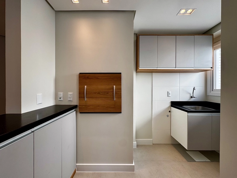 Apartamento 2 Dormitórios com Suíte | A 1 Quadra do Mar | Zona Nova –: 11ª foto da galeria de imagens do imóvel