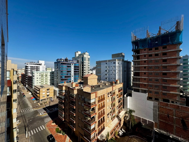 Apartamento 2 Dormitórios com Suíte | A 1 Quadra do Mar | Zona Nova –: 20ª foto da galeria de imagens do imóvel