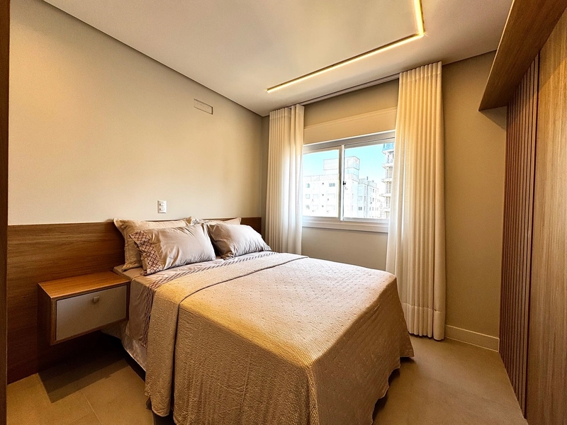 Apartamento 2 Dormitórios com Suíte | A 1 Quadra do Mar | Zona Nova –: 13ª foto da galeria de imagens do imóvel