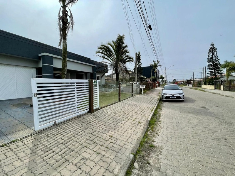 Excelente casa no Centro de Xangri-lá!: 1ª foto da galeria de imagens do imóvel
