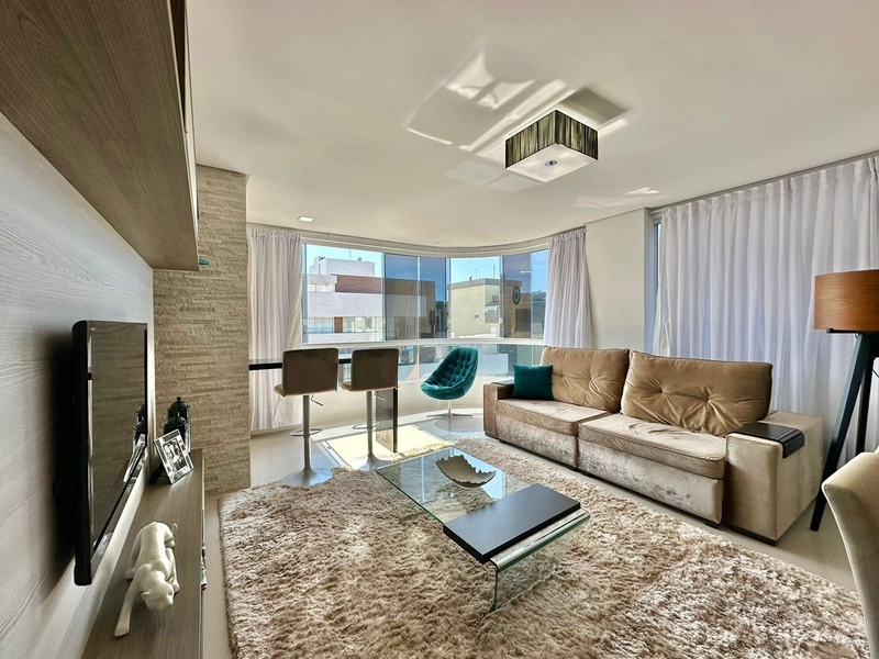 APARTAMENTO COM VISTA PARA O MAR: 1ª foto da galeria de imagens do imóvel