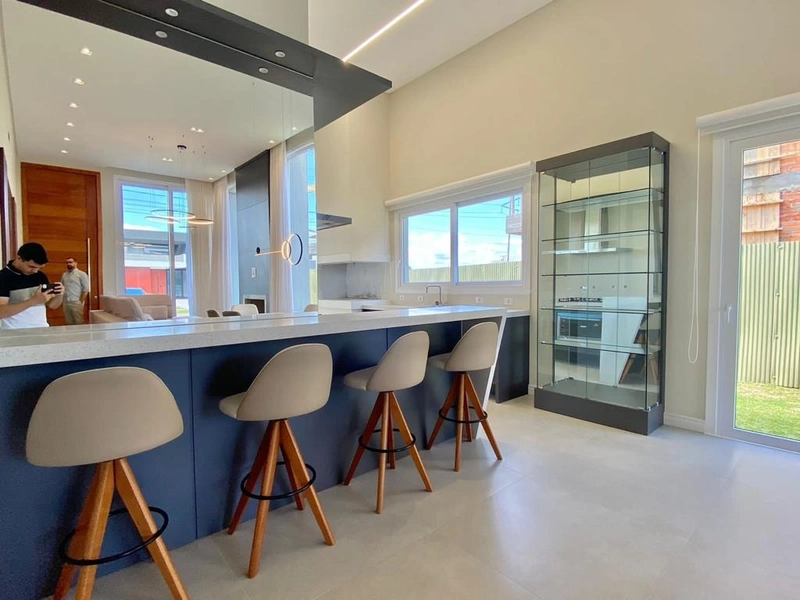 MAGNIFICA CASA NO CONDOMINIO QUE MAIS CRESCE EM CAPÃO DA CANOA: 16ª foto da galeria de imagens do imóvel