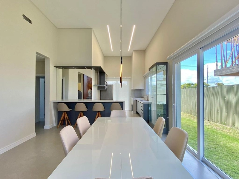 MAGNIFICA CASA NO CONDOMINIO QUE MAIS CRESCE EM CAPÃO DA CANOA: 7ª foto da galeria de imagens do imóvel