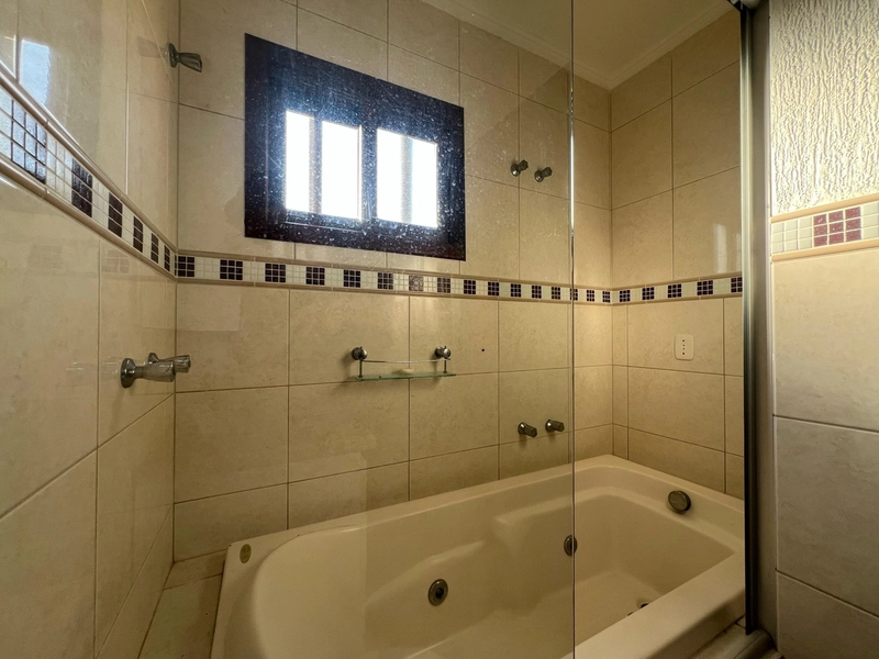 CASA COM PISCINA NO CENTRO DE XANGRILA: 9ª foto da galeria de imagens do imóvel