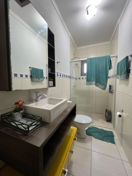 CASA COM PISCINA NO CENTRO DE XANGRILA: 3ª foto da galeria de imagens do imóvel