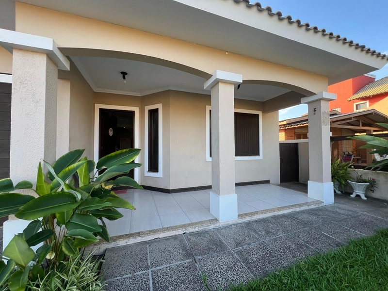 CASA COM PISCINA NO CENTRO DE XANGRILA: 11ª foto da galeria de imagens do imóvel