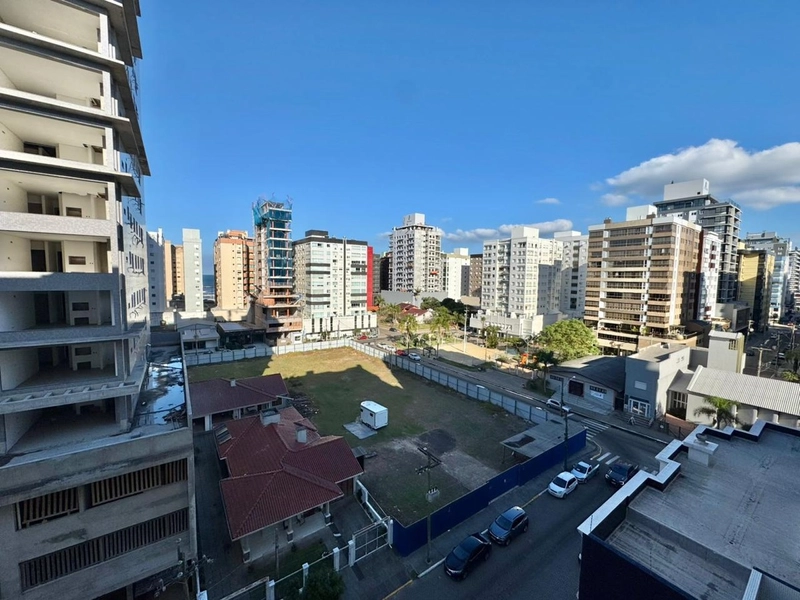 APARTAMENTO À VENDA COM AMPLA SACADA LESTE: 5ª foto da galeria de imagens do imóvel