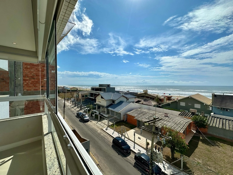 APARTAMENTO À VENDA BEIRA MAR EM CAPÃO DA CANOA: 2ª foto da galeria de imagens do imóvel