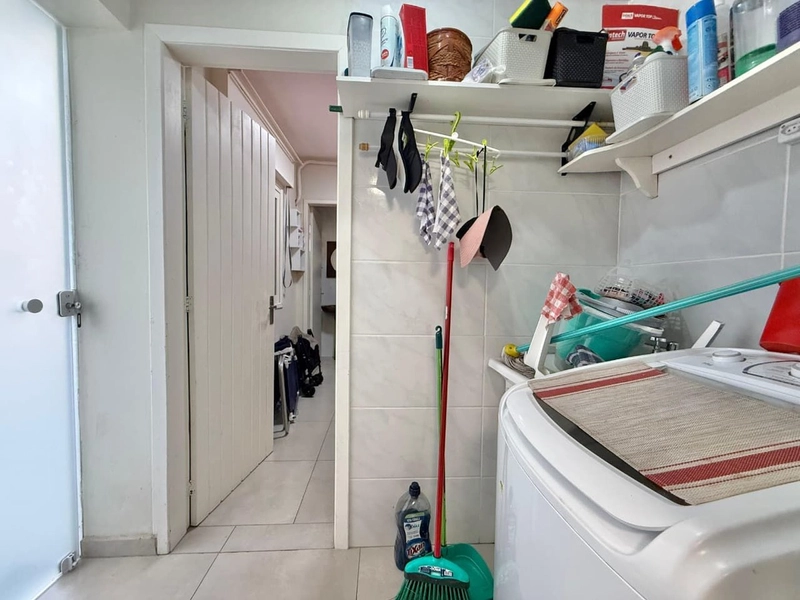 SACADA COM CHURRASQUEIRA E TERRAÇO: 21ª foto da galeria de imagens do imóvel