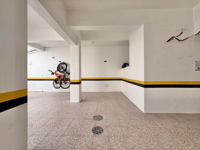SACADA COM CHURRASQUEIRA E TERRAÇO: 43ª foto da galeria de imagens do imóvel