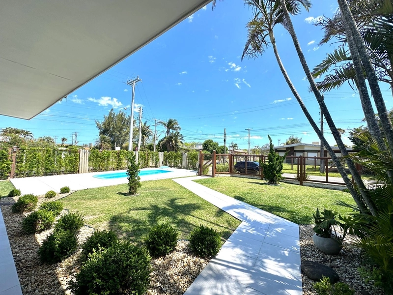CASA EM ATLANTIDA COM AMPLO: 4ª foto da galeria de imagens do imóvel