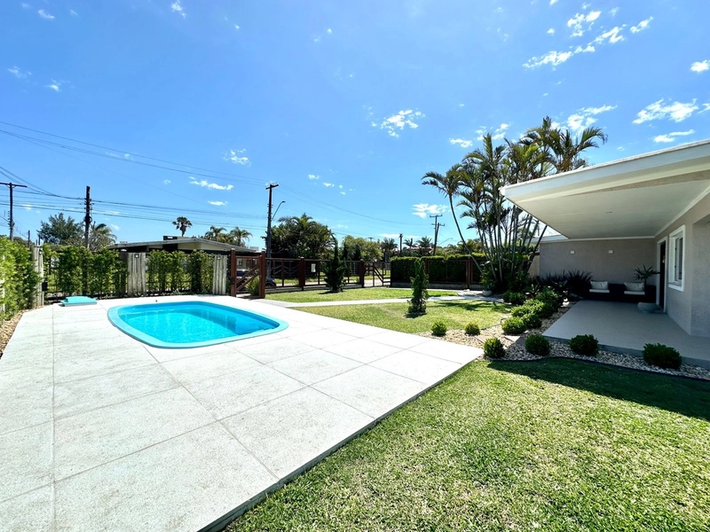 CASA EM ATLANTIDA COM AMPLO: 5ª foto da galeria de imagens do imóvel