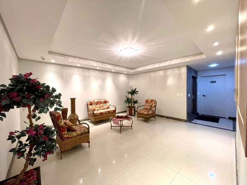 Sacadão de frente com churrasqueira, apartamento amplo e bem iluminado: 14ª foto da galeria de imagens do imóvel