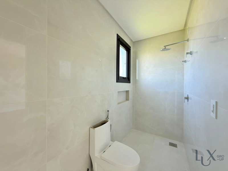 SOBRADO NEOCLÁSSICO À VENDA! 5 SUÍTES • ACESSO À LAGOA • 401 M²: 46ª foto da galeria de imagens do imóvel