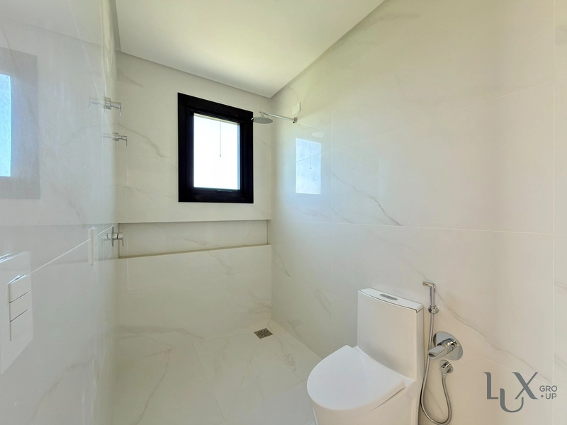 SOBRADO NEOCLÁSSICO À VENDA! 5 SUÍTES • ACESSO À LAGOA • 401 M²: 39ª foto da galeria de imagens do imóvel