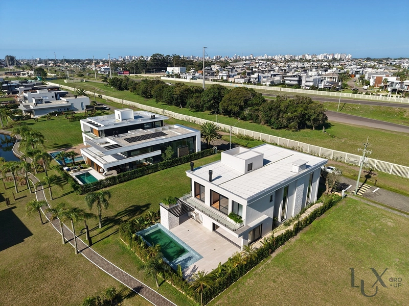 SOBRADO NEOCLÁSSICO À VENDA! 5 SUÍTES • ACESSO À LAGOA • 401 M²: 53ª foto da galeria de imagens do imóvel