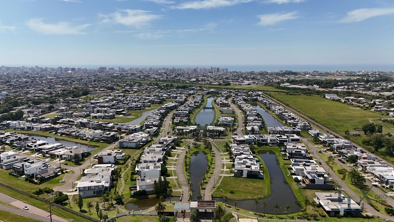 SOBRADO NEOCLÁSSICO À VENDA! 5 SUÍTES • ACESSO À LAGOA • 401 M²: 63ª foto da galeria de imagens do imóvel