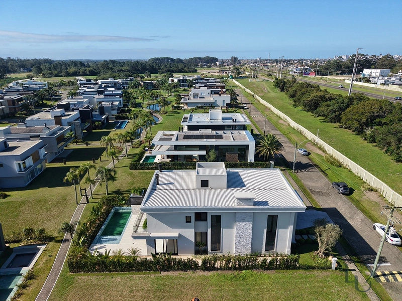 SOBRADO NEOCLÁSSICO À VENDA! 5 SUÍTES • ACESSO À LAGOA • 401 M²: 52ª foto da galeria de imagens do imóvel