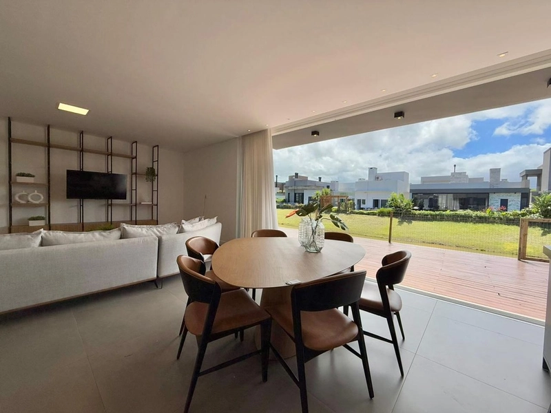 Casa Mobiliada com 4 Suítes à Beira do Lago no Capão Ilhas Resort: 9ª foto da galeria de imagens do imóvel