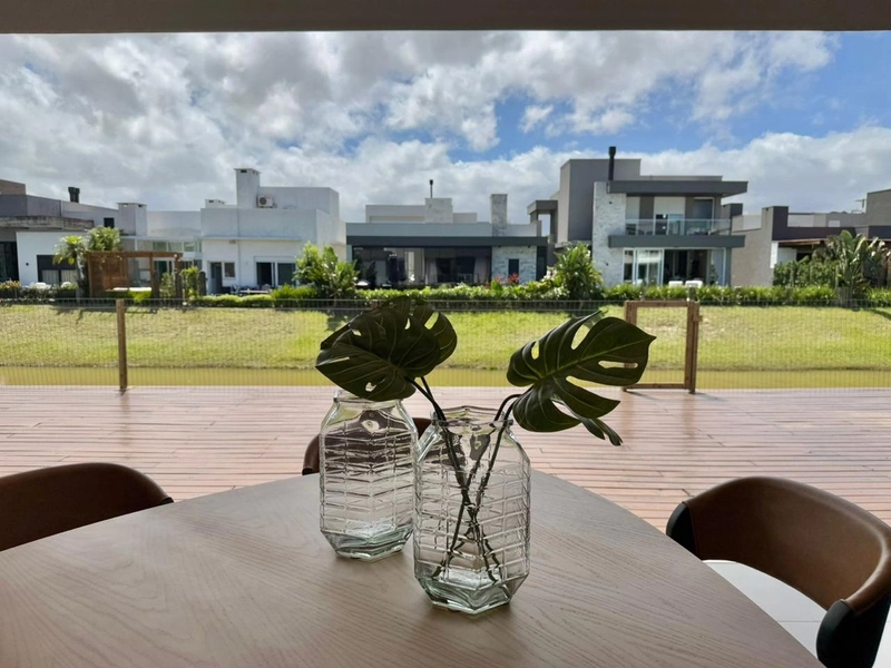Casa Mobiliada com 4 Suítes à Beira do Lago no Capão Ilhas Resort: 15ª foto da galeria de imagens do imóvel