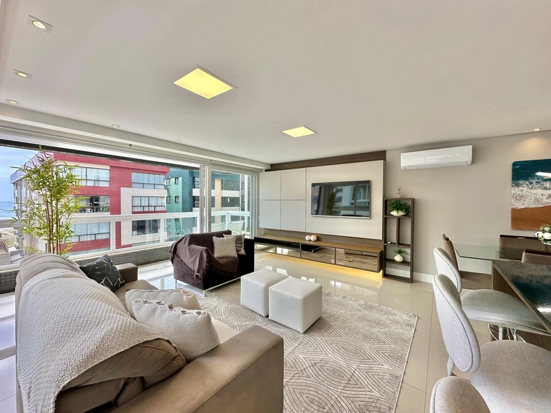 APARTAMENTO À VENDA COM SACADA ABERTA DE FRENTE: 2ª foto da galeria de imagens do imóvel