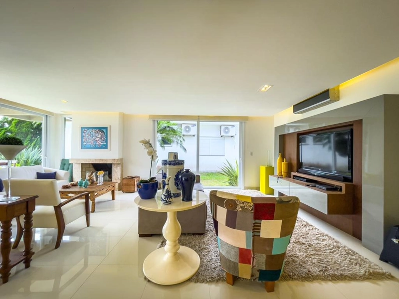 CASA TÉRRE BEM LOCALIZADA: 9ª foto da galeria de imagens do imóvel