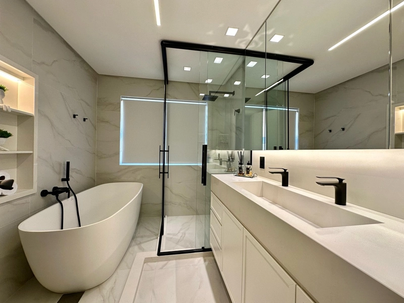 APARTAMENTO À VENDA BEIRA MAR , SACADA FRENTE MAR E VISTA INCRÍVEL: 27ª foto da galeria de imagens do imóvel