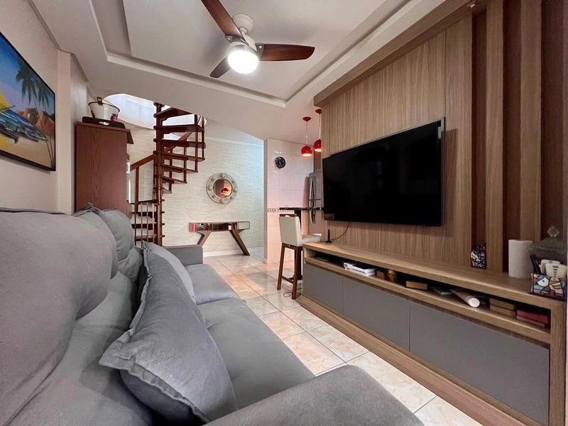 Cobertura duplex com dois dormitórios junto a Praça Flávio Boianowisky: 5ª foto da galeria de imagens do imóvel
