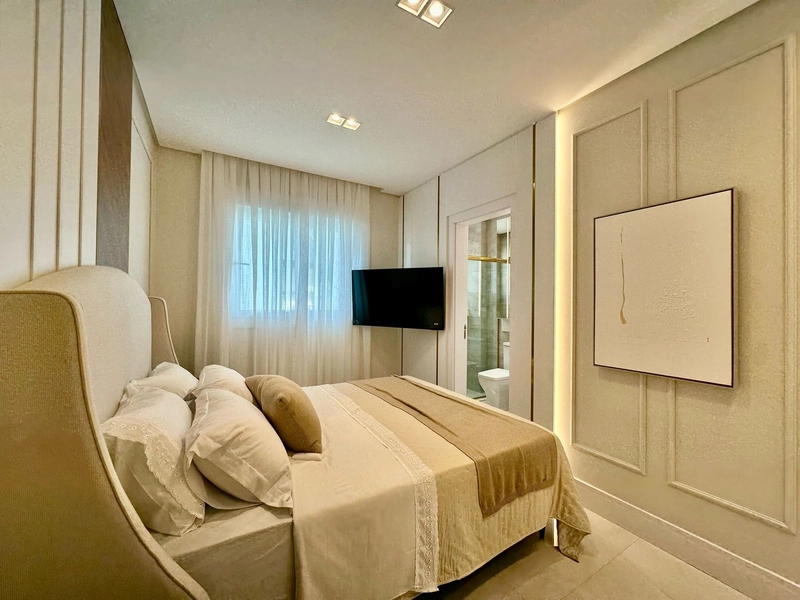 APARTAMENTO FINAMENTE MOBILIADO E DECORADO: 1ª foto da galeria de imagens do imóvel