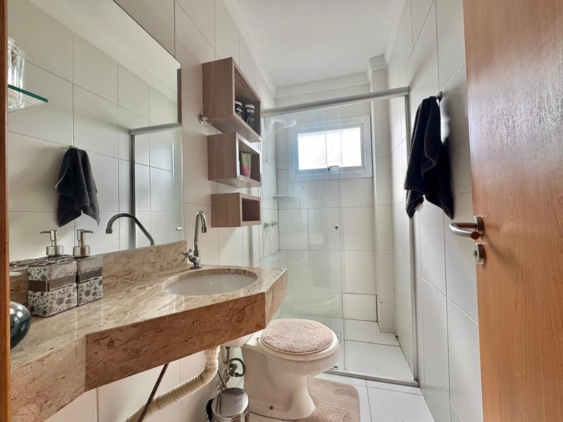 Mobiliado e decorado: 10ª foto da galeria de imagens do imóvel