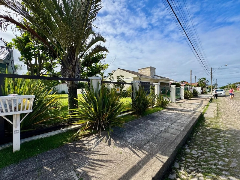 Casa no centro de Xangri-lá a venda!: 4ª foto da galeria de imagens do imóvel