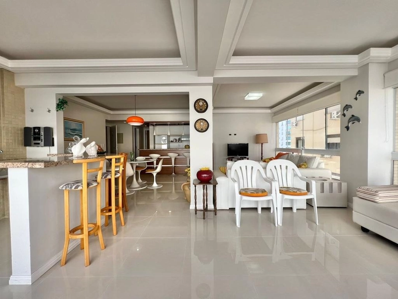 Apartamento Amplo no bairro Navegantes: 1ª foto da galeria de imagens do imóvel