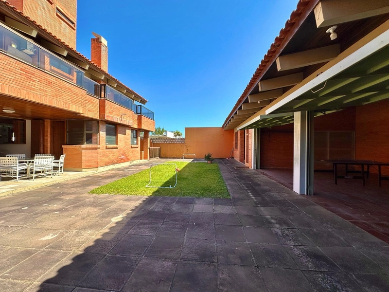 SOBRADO À VENDA EM ATLÂNTIDA: 14ª foto da galeria de imagens do imóvel