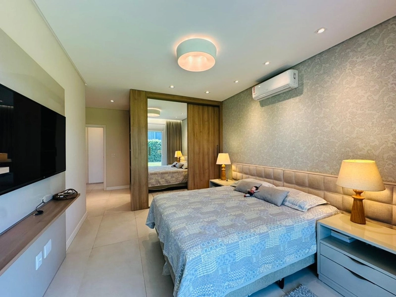 CASA EM CONDOMÍNIO FECHADO DE R$ 2.300.000,00 POR R$ 1.970.000,00: 27ª foto da galeria de imagens do imóvel