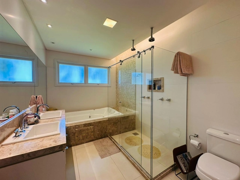 CASA EM CONDOMÍNIO FECHADO DE R$ 2.300.000,00 POR R$ 1.970.000,00: 29ª foto da galeria de imagens do imóvel