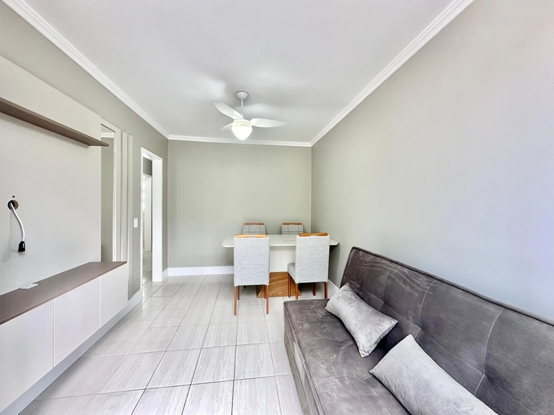 APARTAMENTO 2 DORMITÓRIOS À BEIRA MAR DE CAPÃO DA CANOA: 2ª foto da galeria de imagens do imóvel