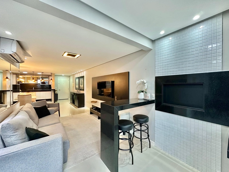 APARTAMENTO AMPLO FINAMENTE MOBILIADO E DECORADO: 8ª foto da galeria de imagens do imóvel