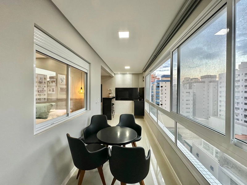 APARTAMENTO AMPLO FINAMENTE MOBILIADO E DECORADO: 13ª foto da galeria de imagens do imóvel