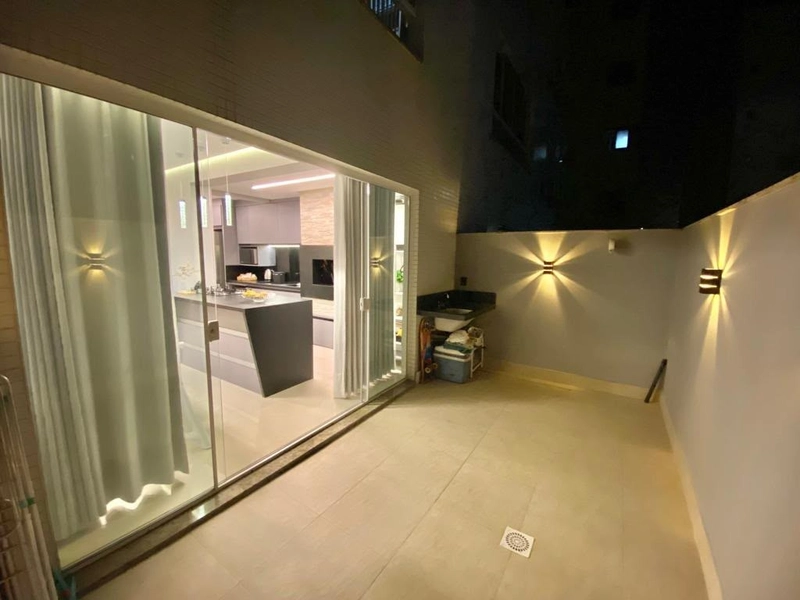 APARTAMENTO NO CENTRO COM TERRAÇO!!!: 7ª foto da galeria de imagens do imóvel