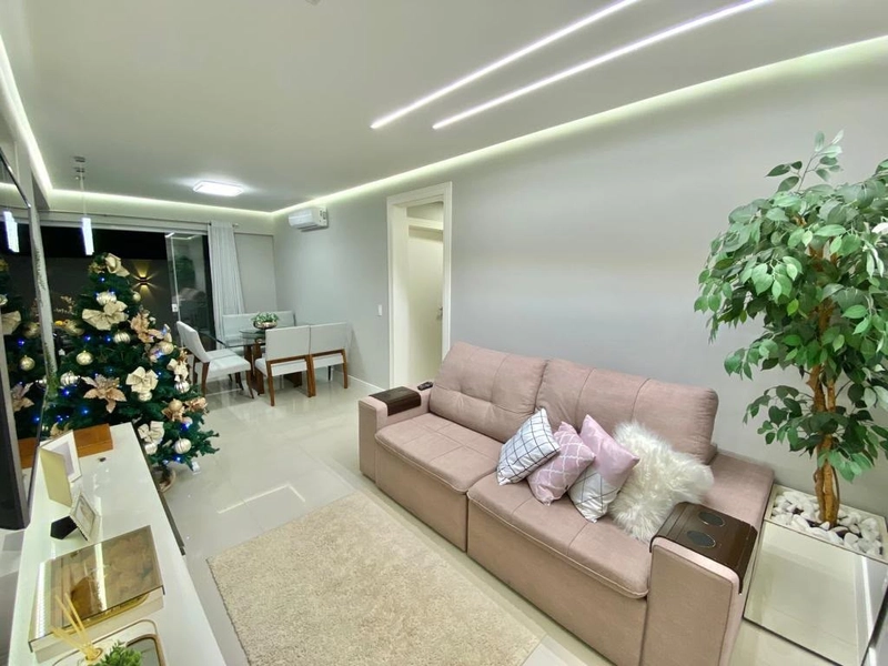 APARTAMENTO NO CENTRO COM TERRAÇO!!!: 3ª foto da galeria de imagens do imóvel