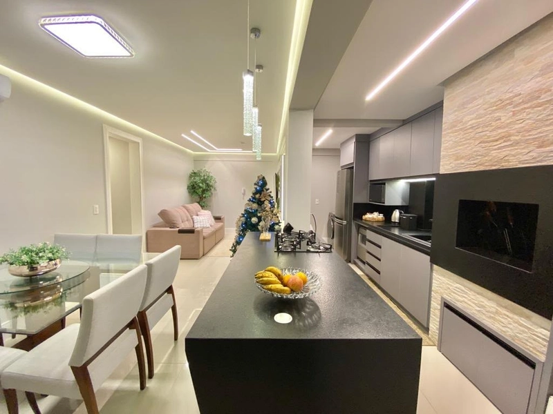 APARTAMENTO NO CENTRO COM TERRAÇO!!!: 9ª foto da galeria de imagens do imóvel