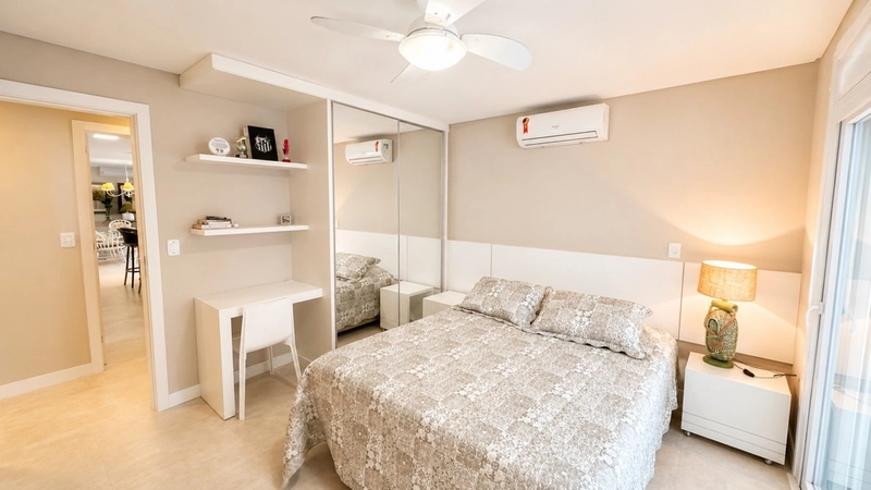 CASA UMA QUADRA DO MAR, NO CENTRO DE ATLÂNTIDA: 17ª foto da galeria de imagens do imóvel