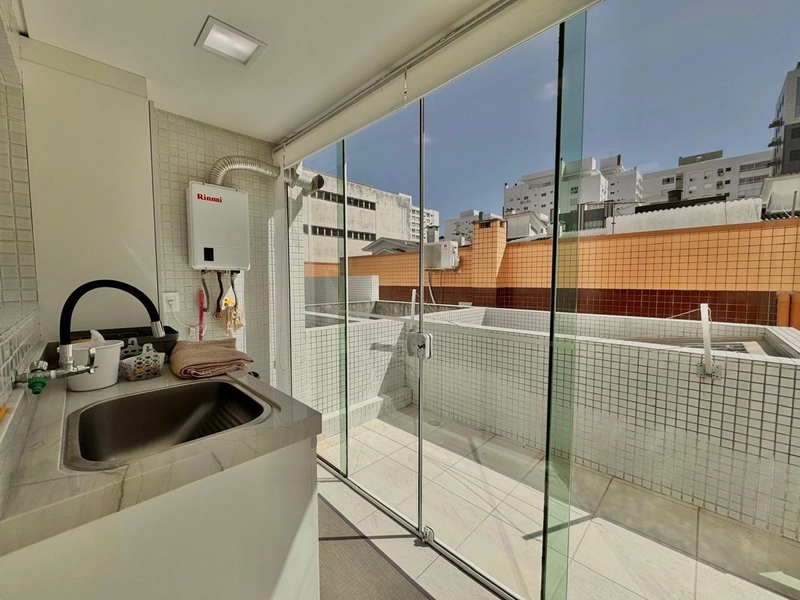 TERRAÇO E INFRAESTRUTURA JUNTO AO CENTRO: 1ª foto da galeria de imagens do imóvel