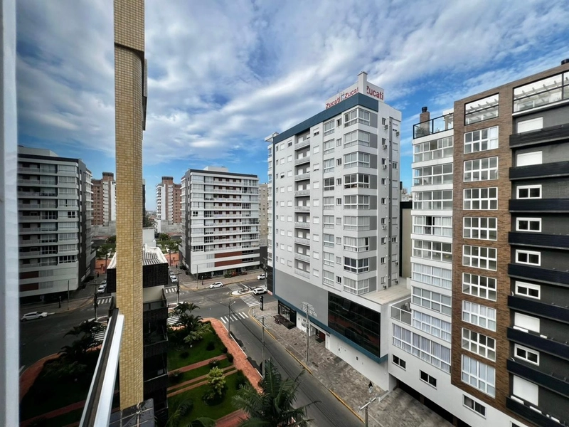 AMPLO 3 DORMITÓRIOS AO LADO DA AVENIDA CENTRAL: 2ª foto da galeria de imagens do imóvel