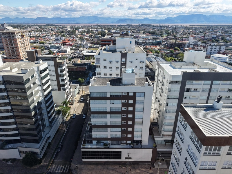 APTO DE ESQUINA COM VISTA PARA O MAR FRENTE A PRAÇA: 26ª foto da galeria de imagens do imóvel